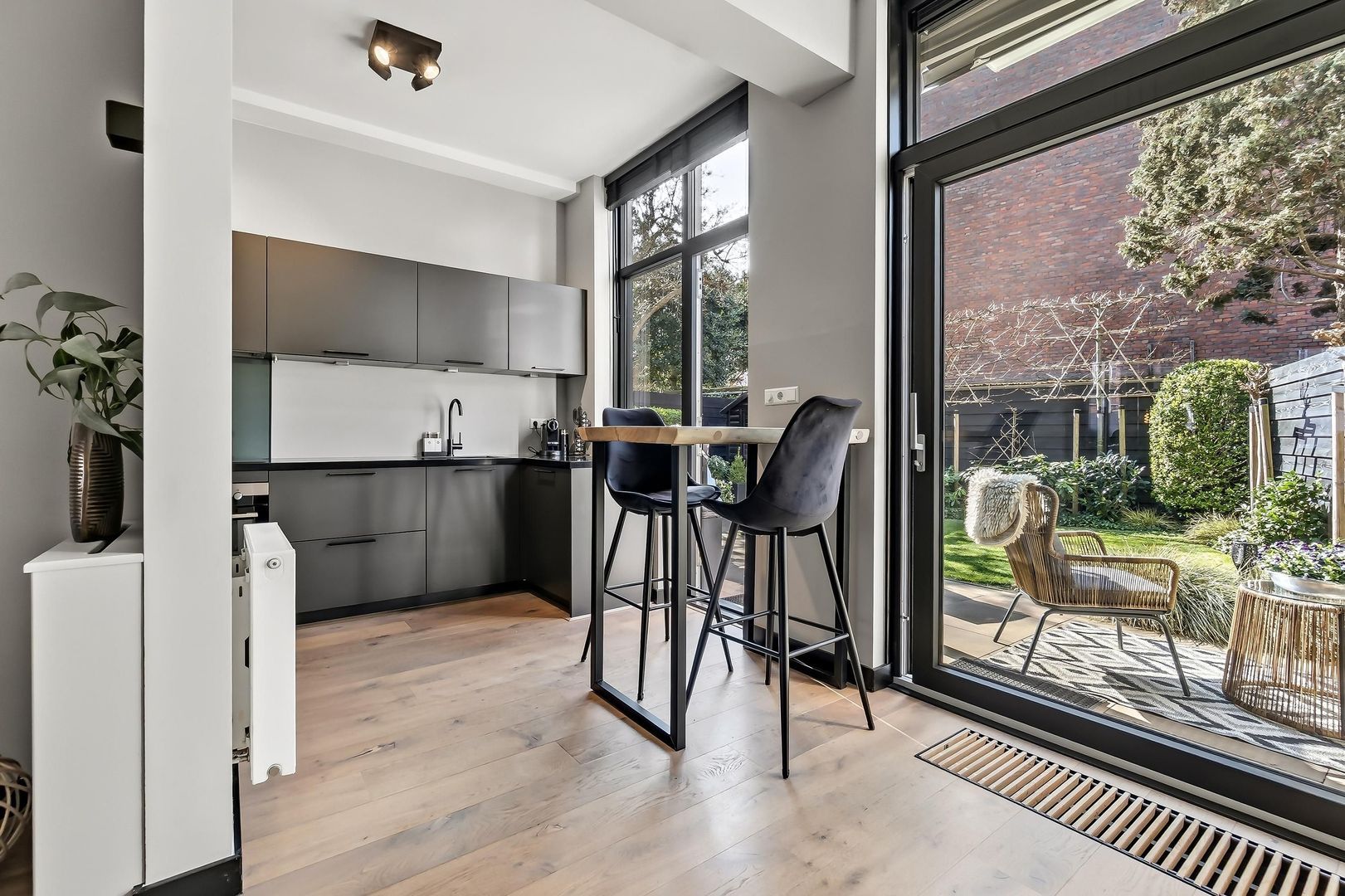 Valkenboskade 616, Den Haag foto-17 blur