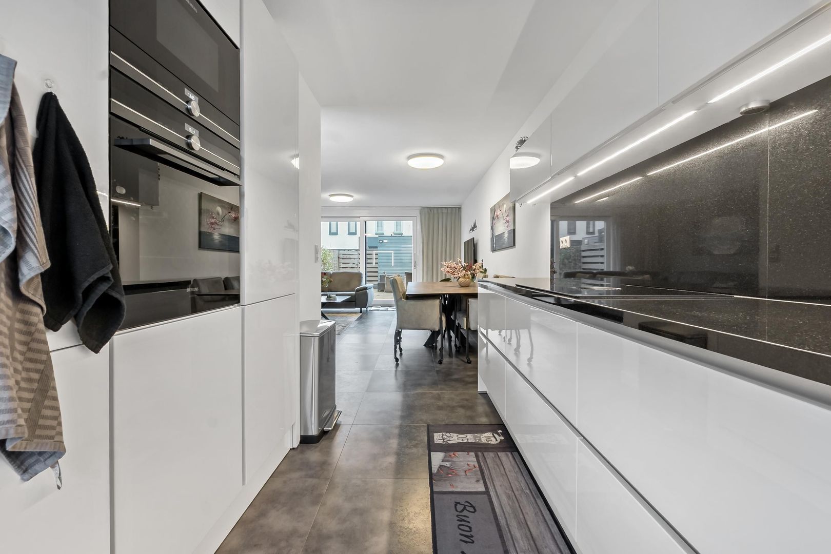 Vogelenzanglaan 13, Den Haag foto-14 blur