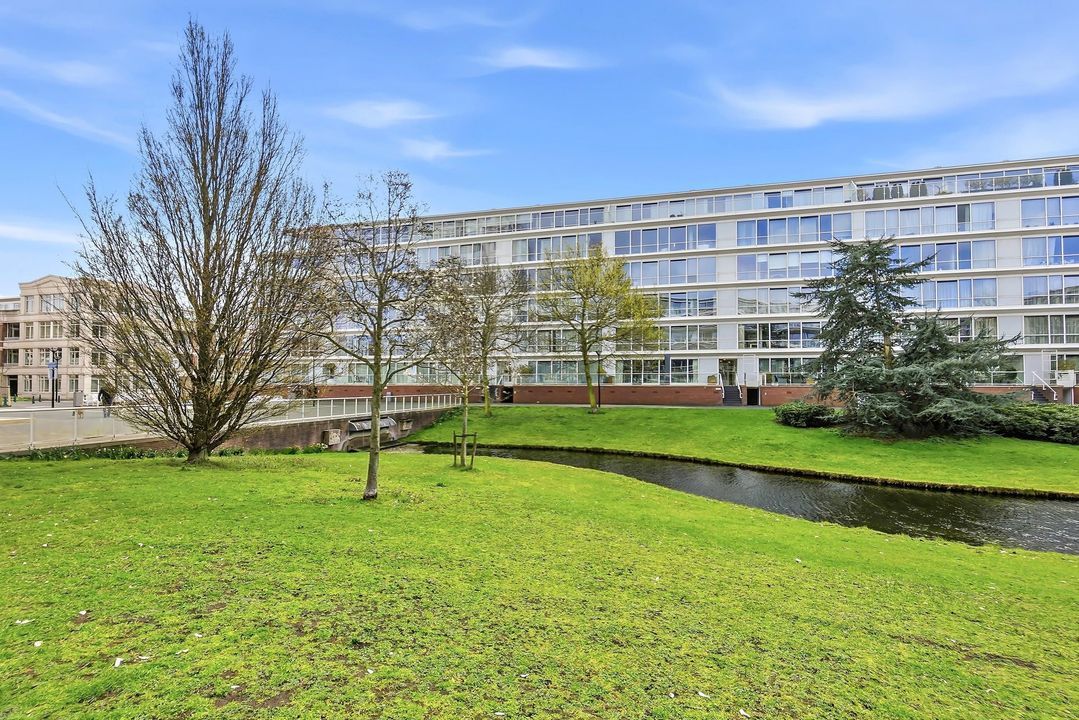 Burgemeester De Monchyplein 54, Den Haag