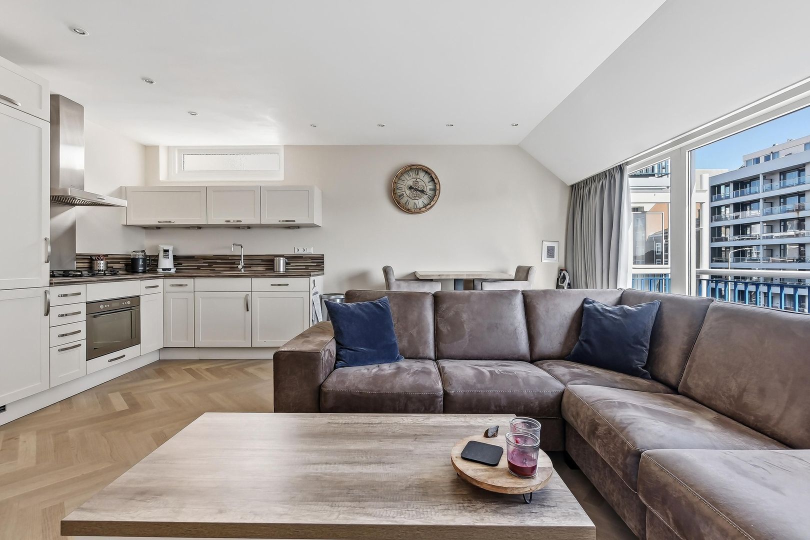 Vierloper 11, Den Haag foto-13 blur