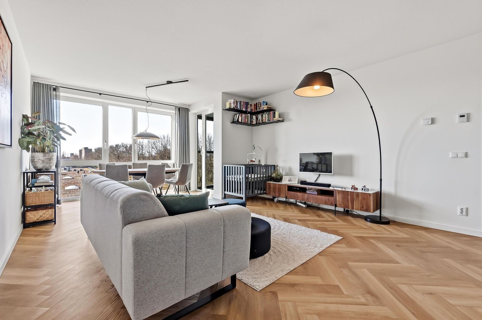 Ananasweg 32, Leiden foto-11 blur