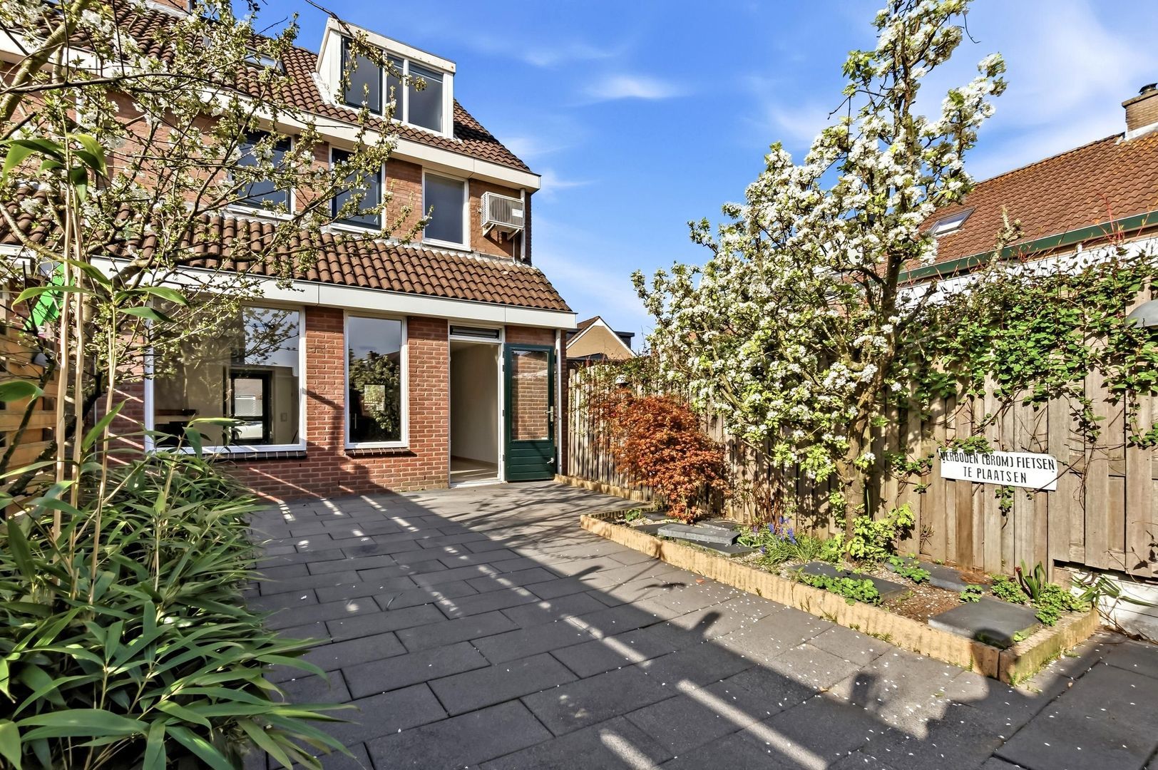 Burgemeester Cochiuslaan 3, Rijswijk foto-41 blur