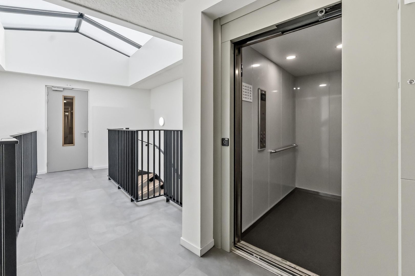 Zeesluisweg 62 D, Den Haag foto-1 blur