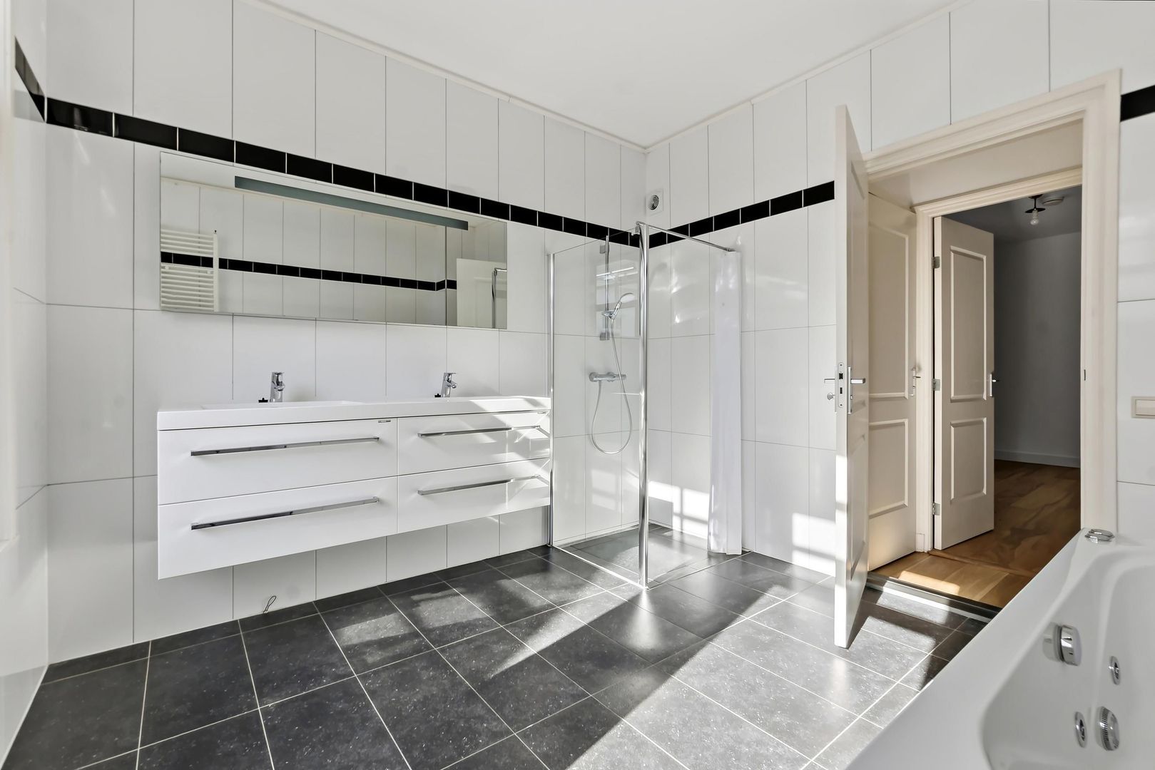 Johan van Oldenbarneveltlaan 53, Den Haag foto-21 blur