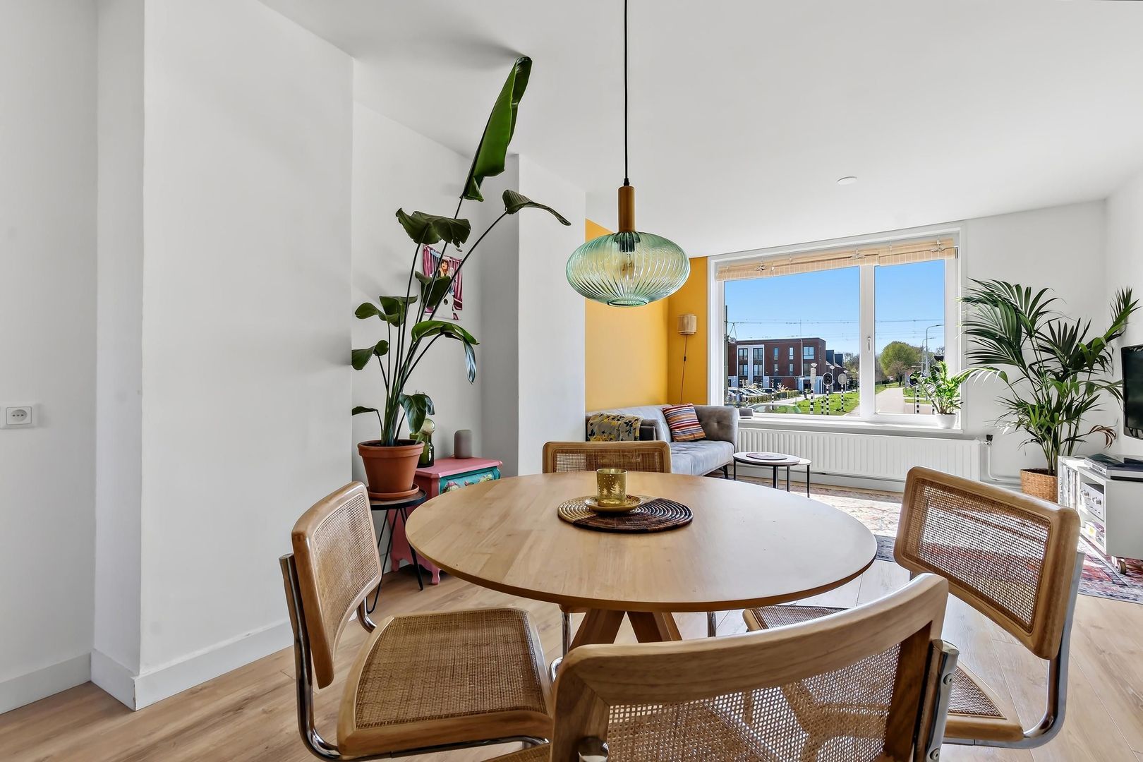 Leyweg 432, Den Haag foto-6 blur