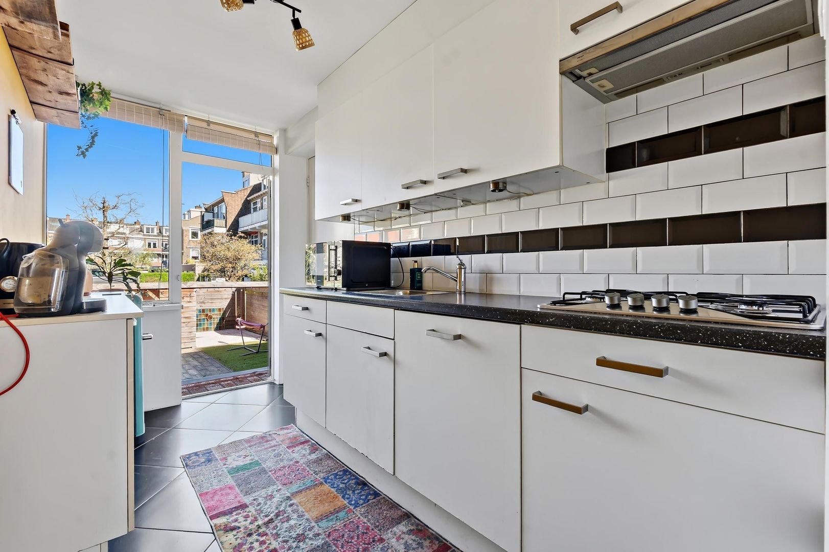 Leyweg 432, Den Haag foto-14 blur