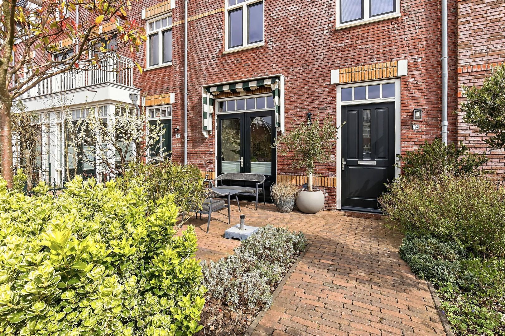 Ernest Hemingwaypark 34, Den Haag foto-22 blur
