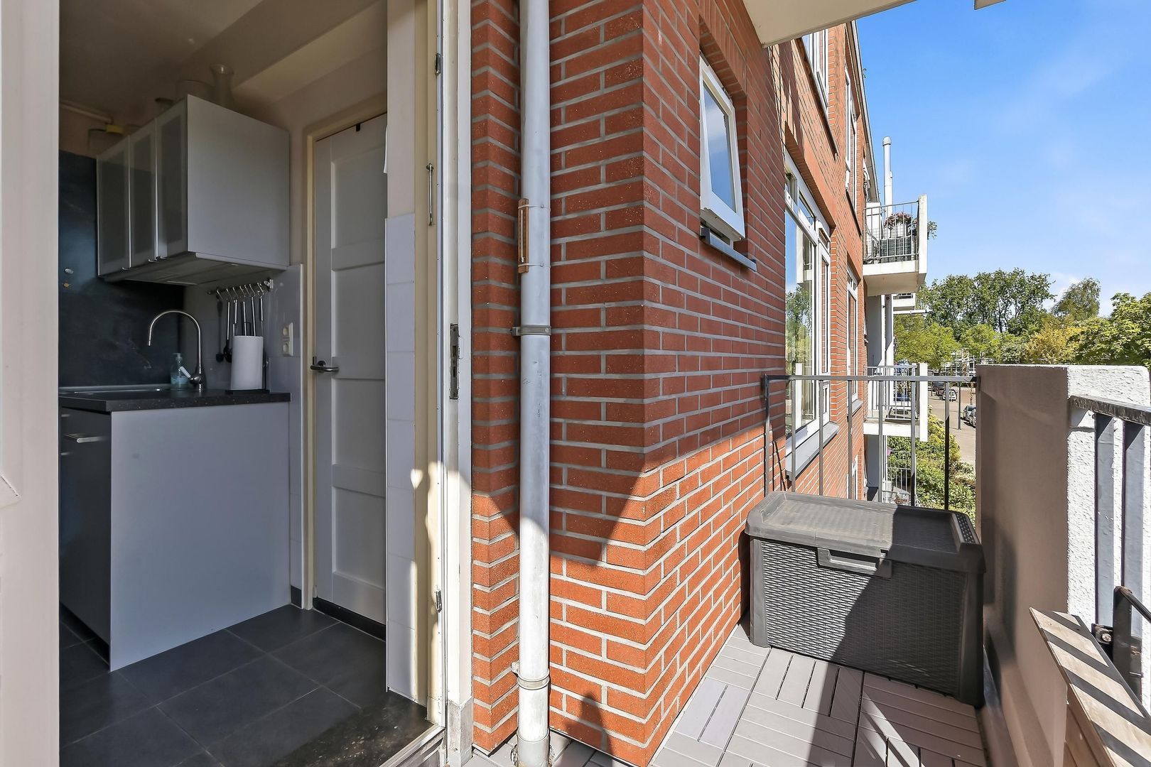 Peter van Anrooystraat 75, Leiden foto-27 blur