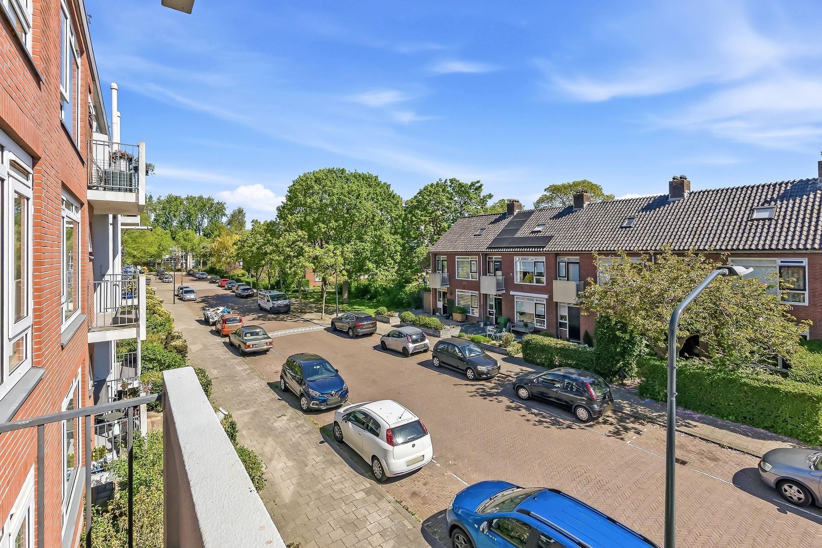 Peter van Anrooystraat 75, Leiden foto-39 blur