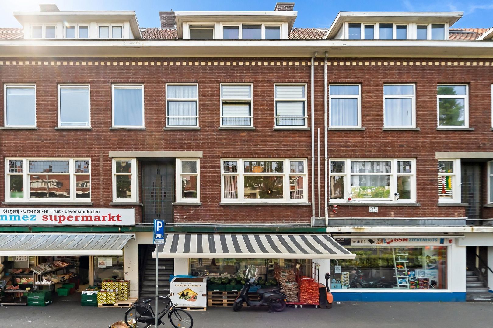 Dierenselaan 136, Den Haag foto-0 blur