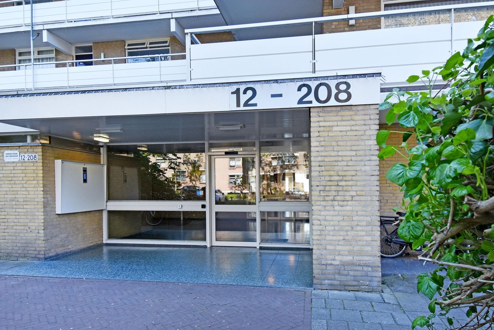 Sirtemastraat 198, Den Haag foto-4 blur