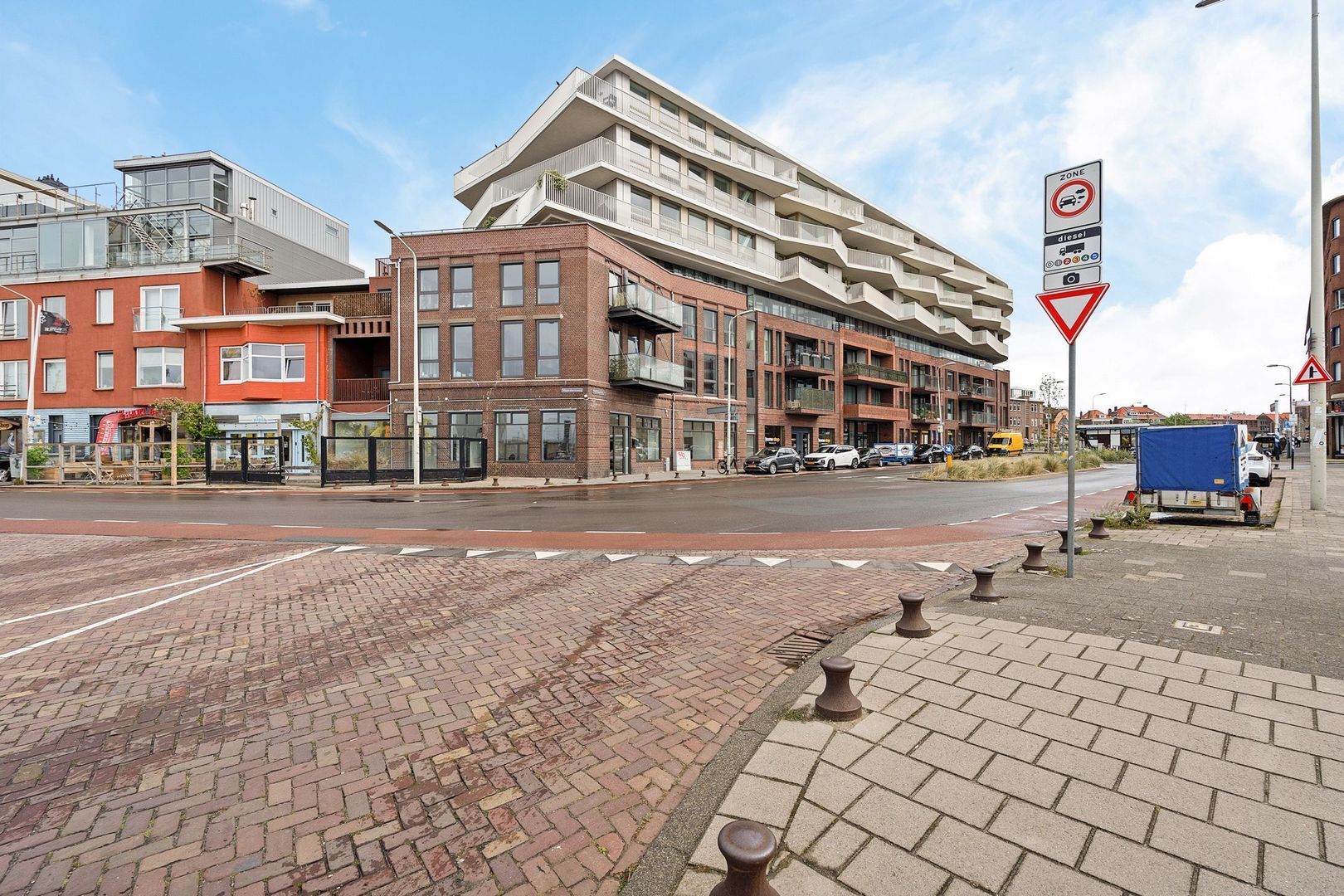 Treilerdwarsweg 94, Den Haag foto-1 blur
