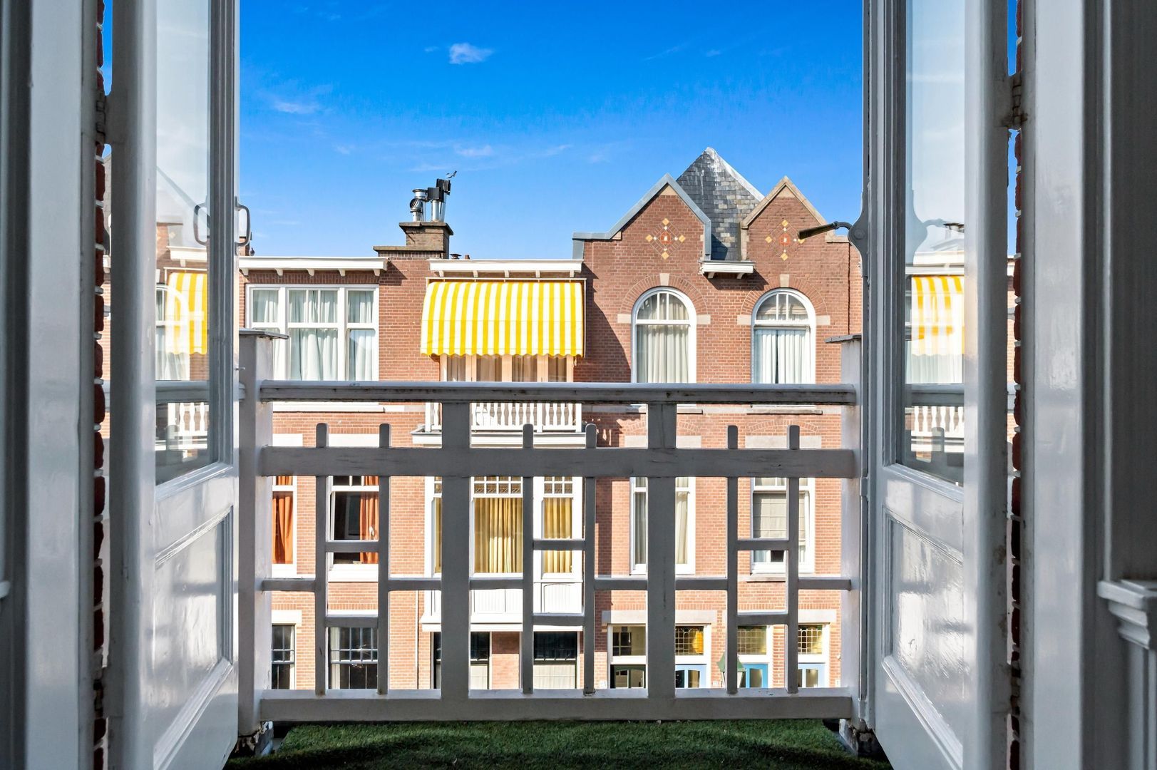 Van Weede van Dijkveldstraat 26, Den Haag foto-47 blur