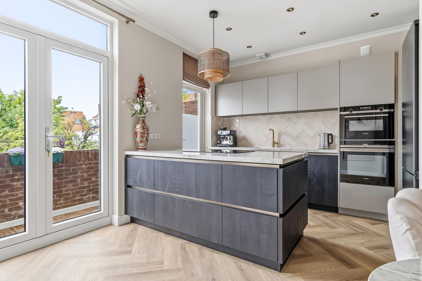 van Naeltwijckstraat 237, Voorburg foto-18 blur