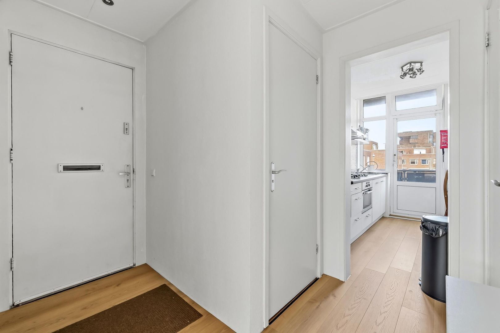 Pluvierstraat 425, Den Haag foto-18 blur