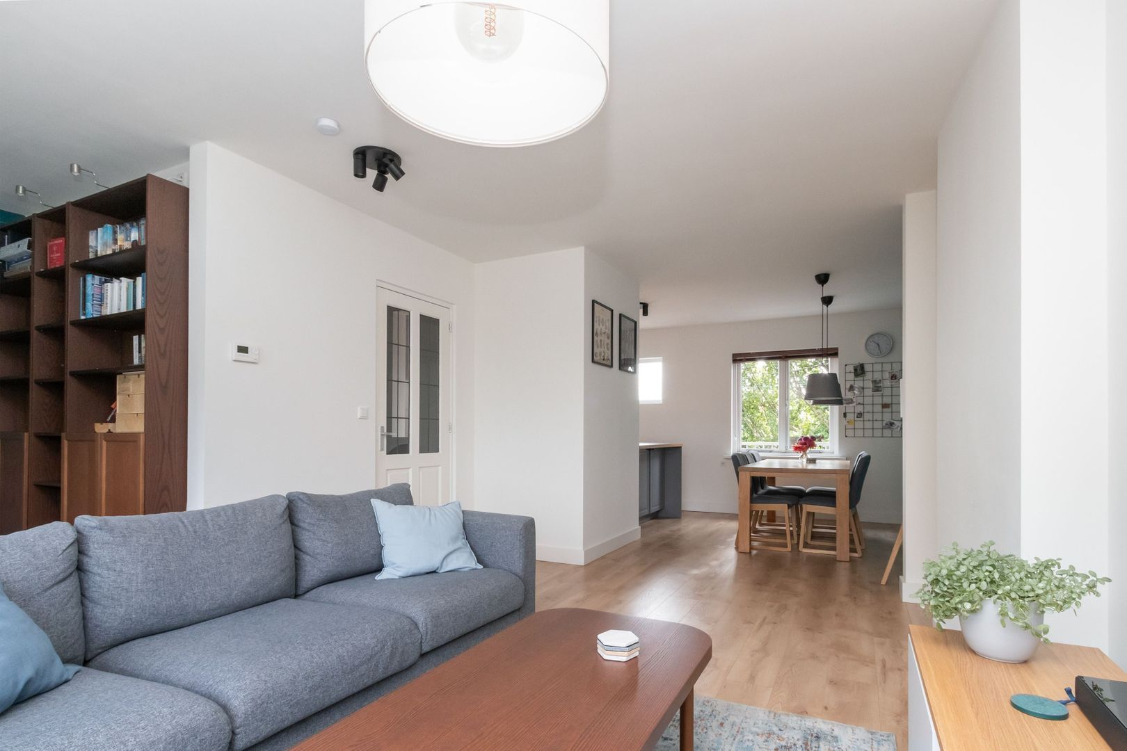 Admiraal de Ruyterlaan 121, Hilversum foto-3 blur