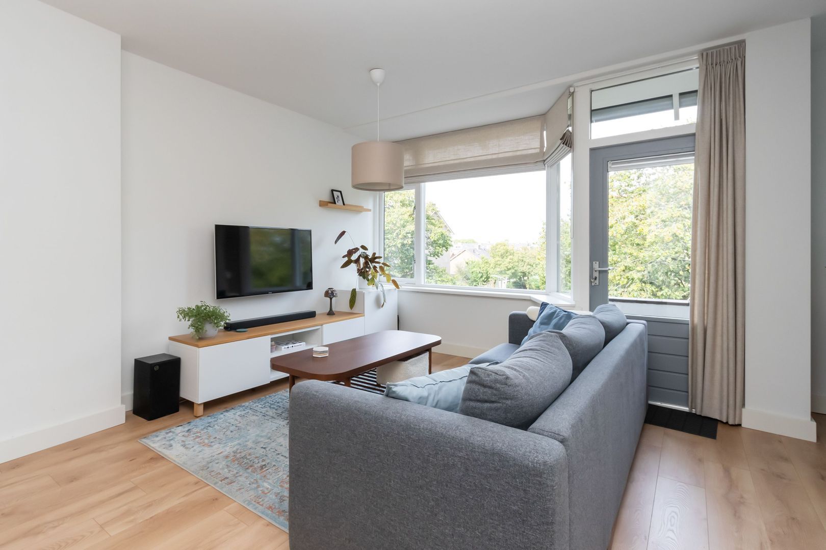 Admiraal de Ruyterlaan 121, Hilversum foto-5 blur