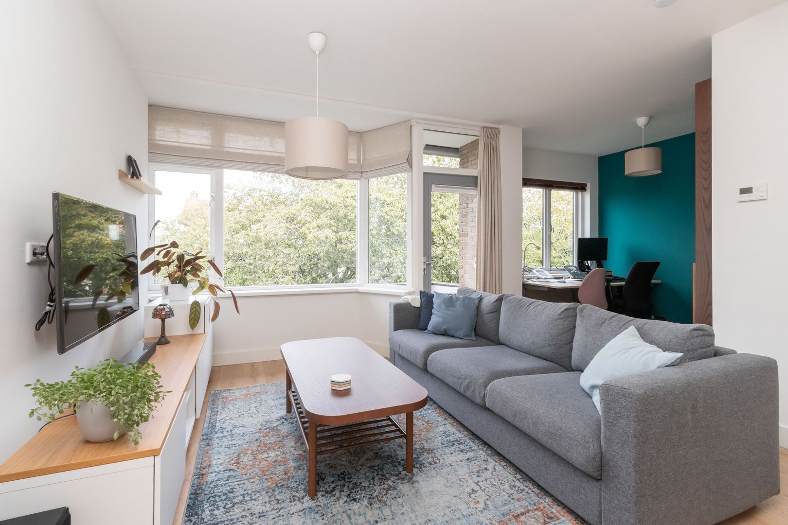 Admiraal de Ruyterlaan 121, Hilversum foto-2 blur