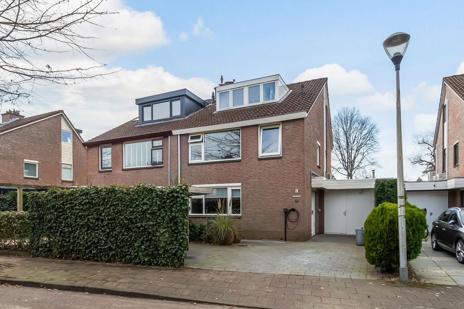 Dr. Anthon van der Horstlaan 44, Naarden foto-2 blur