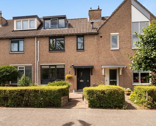 Middelgronden 21, Huizen