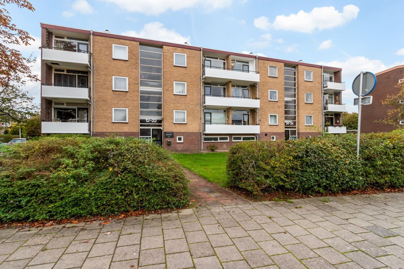 Burgemeester Jur. Visserlaan 32, Naarden foto-18 blur
