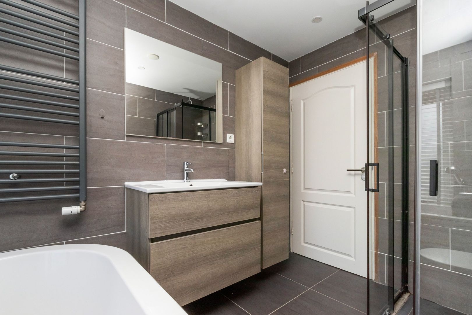 Van Dijkstraat 8, Hilversum foto-14 blur