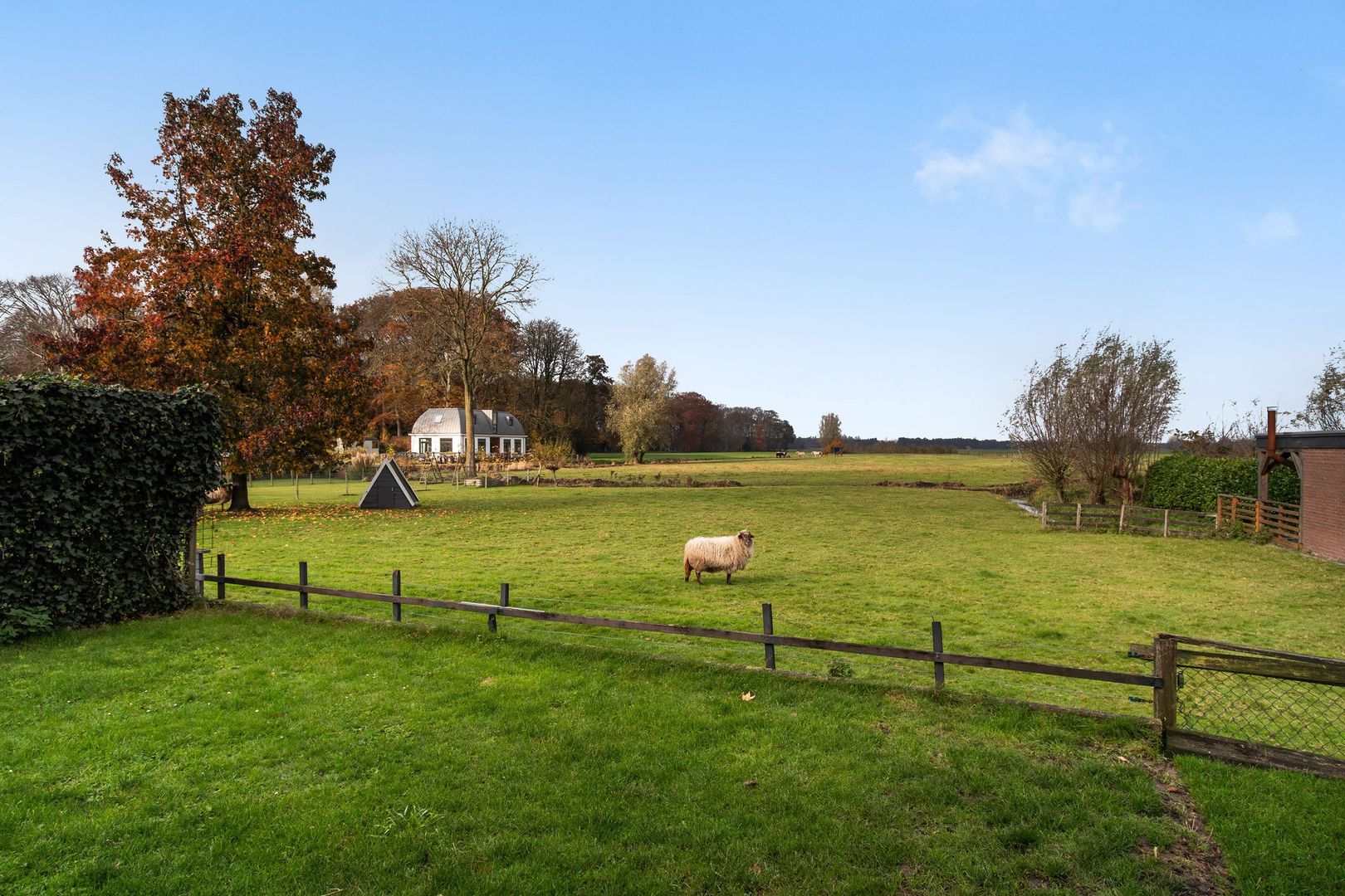 Nieuw-Loosdrechtsedijk 140, Loosdrecht foto-26 blur