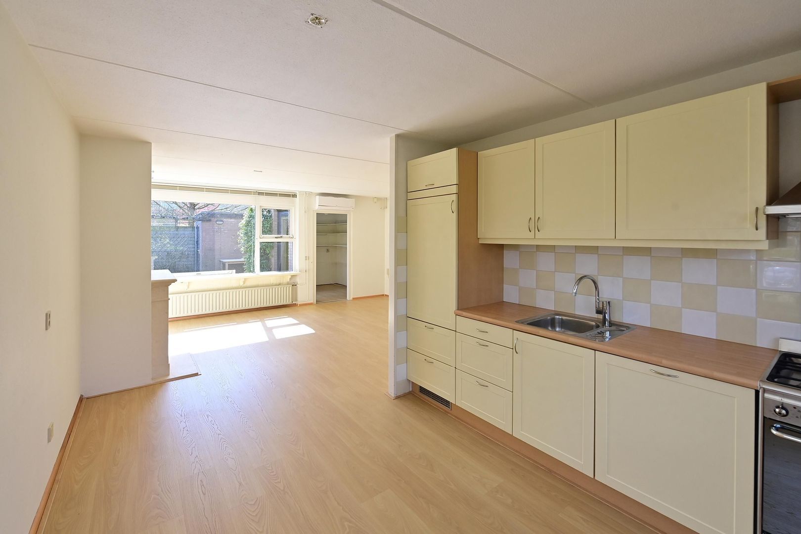 Jan ter Gouwweg 73, Naarden foto-6 blur