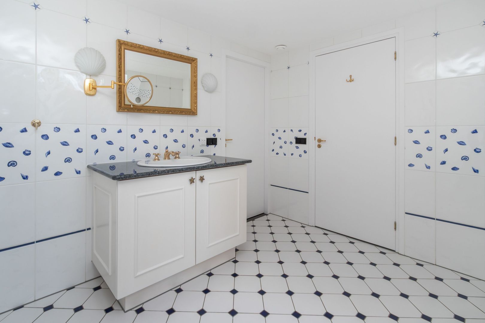 Noodweg 34 A, Hilversum foto-23 blur