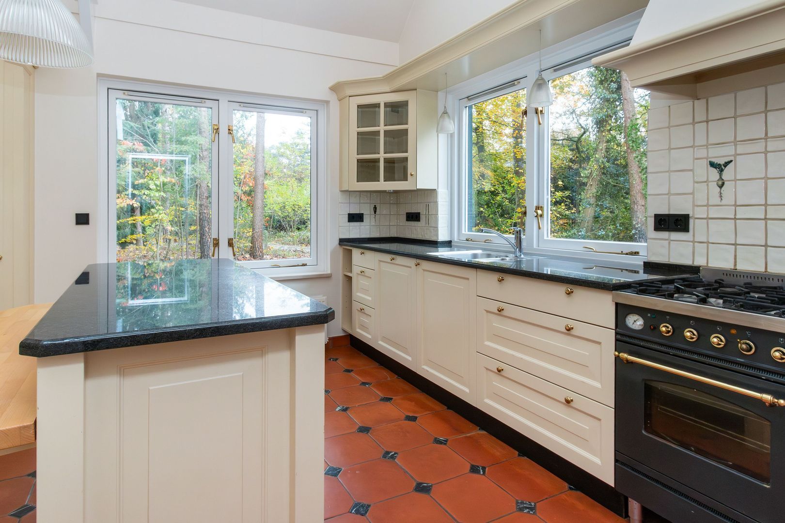 Noodweg 34 A, Hilversum foto-11 blur