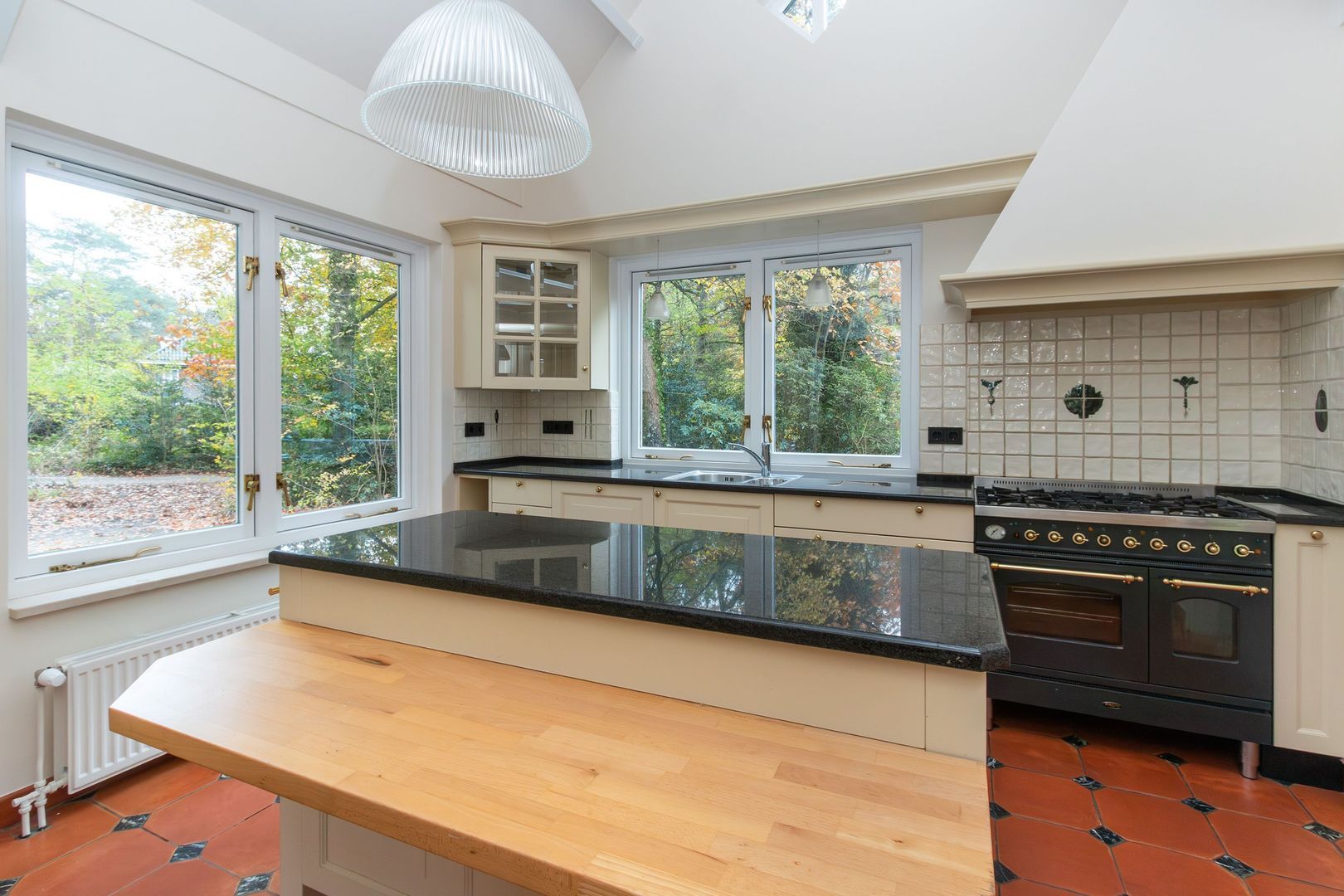 Noodweg 34 A, Hilversum foto-10 blur