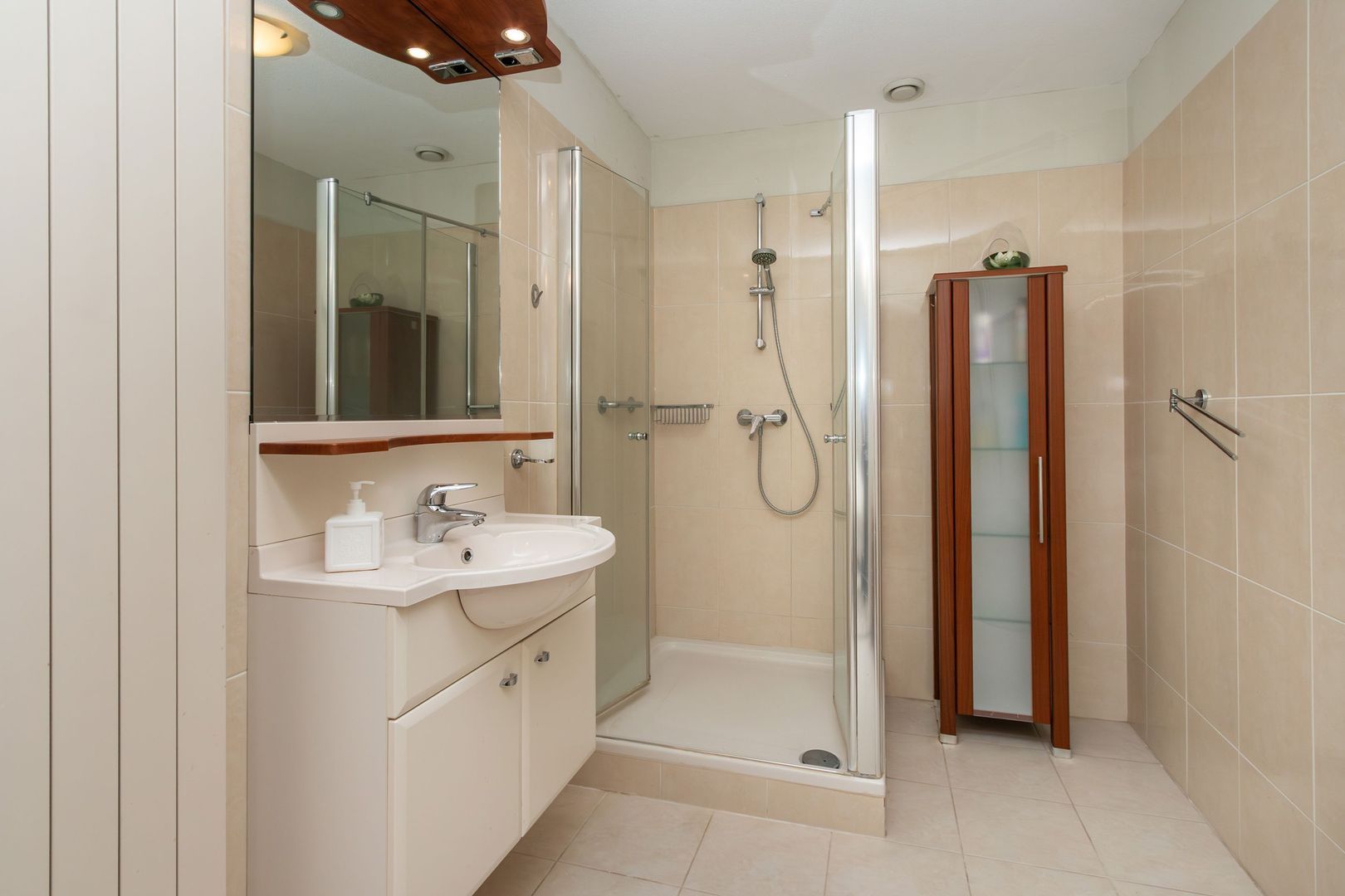 Laan van de Heelmeesters 29, Hilversum foto-16 blur