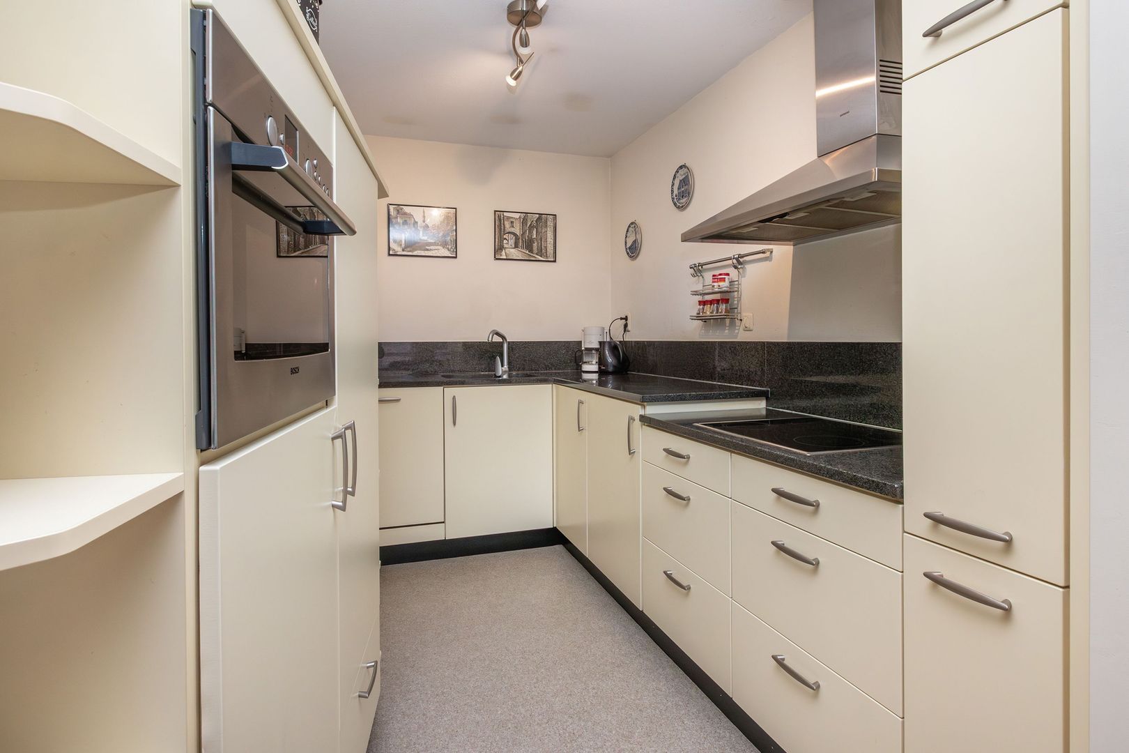 Laan van de Heelmeesters 29, Hilversum foto-9 blur