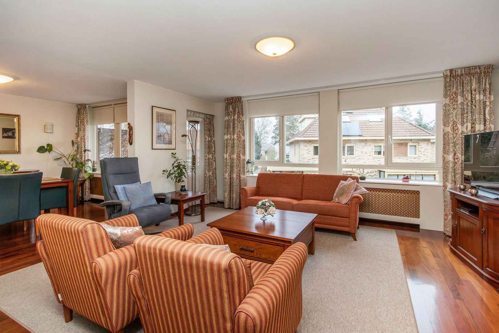 Laan van de Heelmeesters 29, Hilversum foto-3 blur