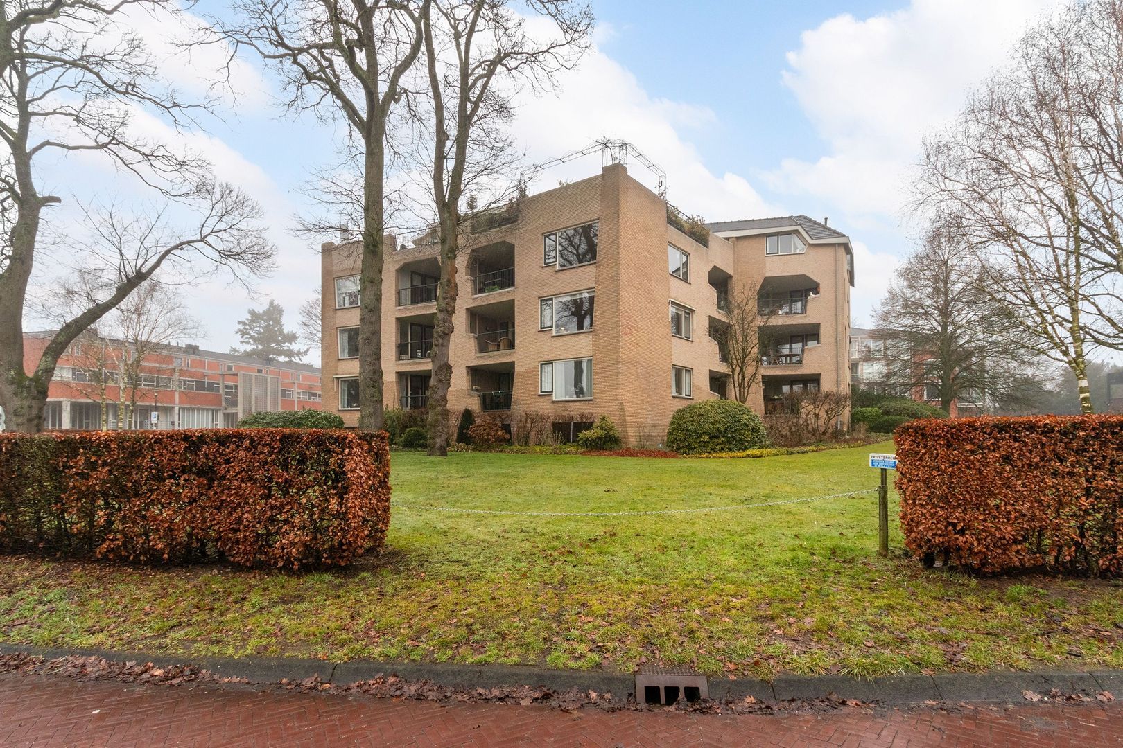 Pastoor Hendrikspark 35, Laren foto-20 blur