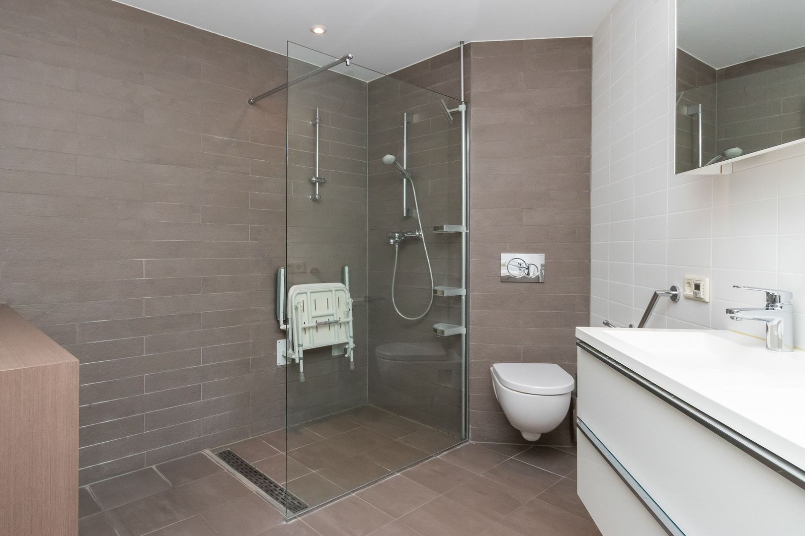 Pastoor Hendrikspark 35, Laren foto-13 blur