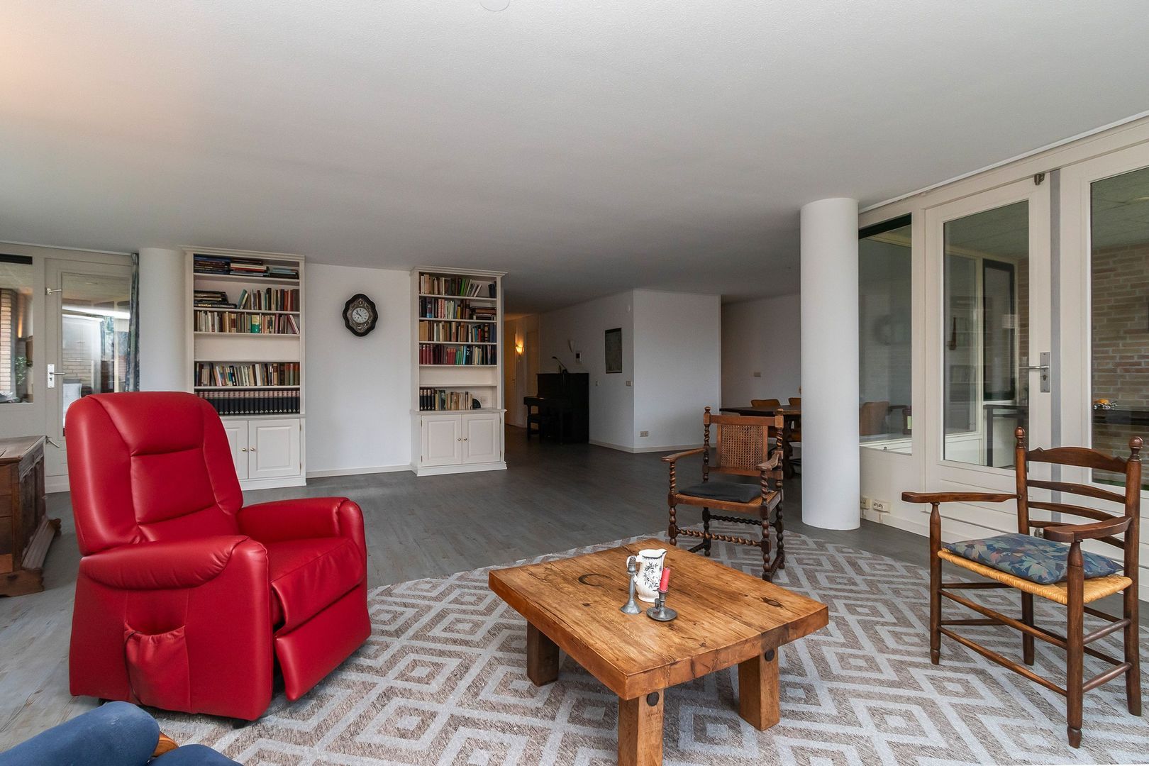 Pastoor Hendrikspark 35, Laren foto-2 blur