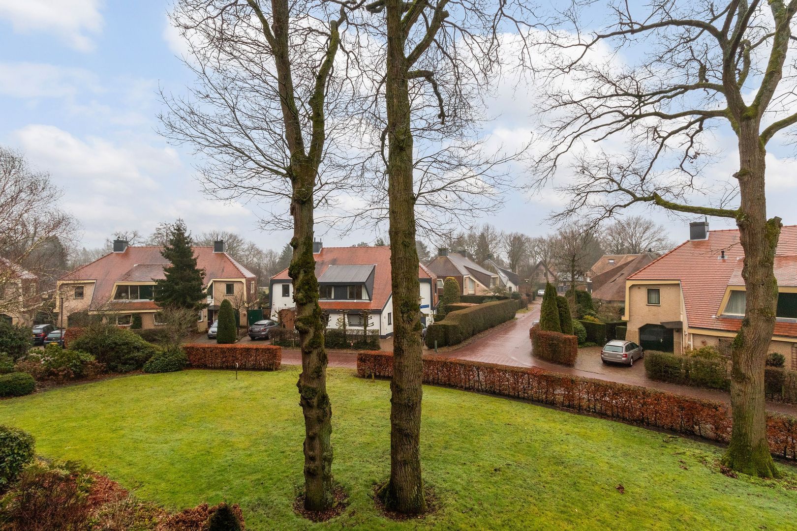 Pastoor Hendrikspark 35, Laren foto-11 blur