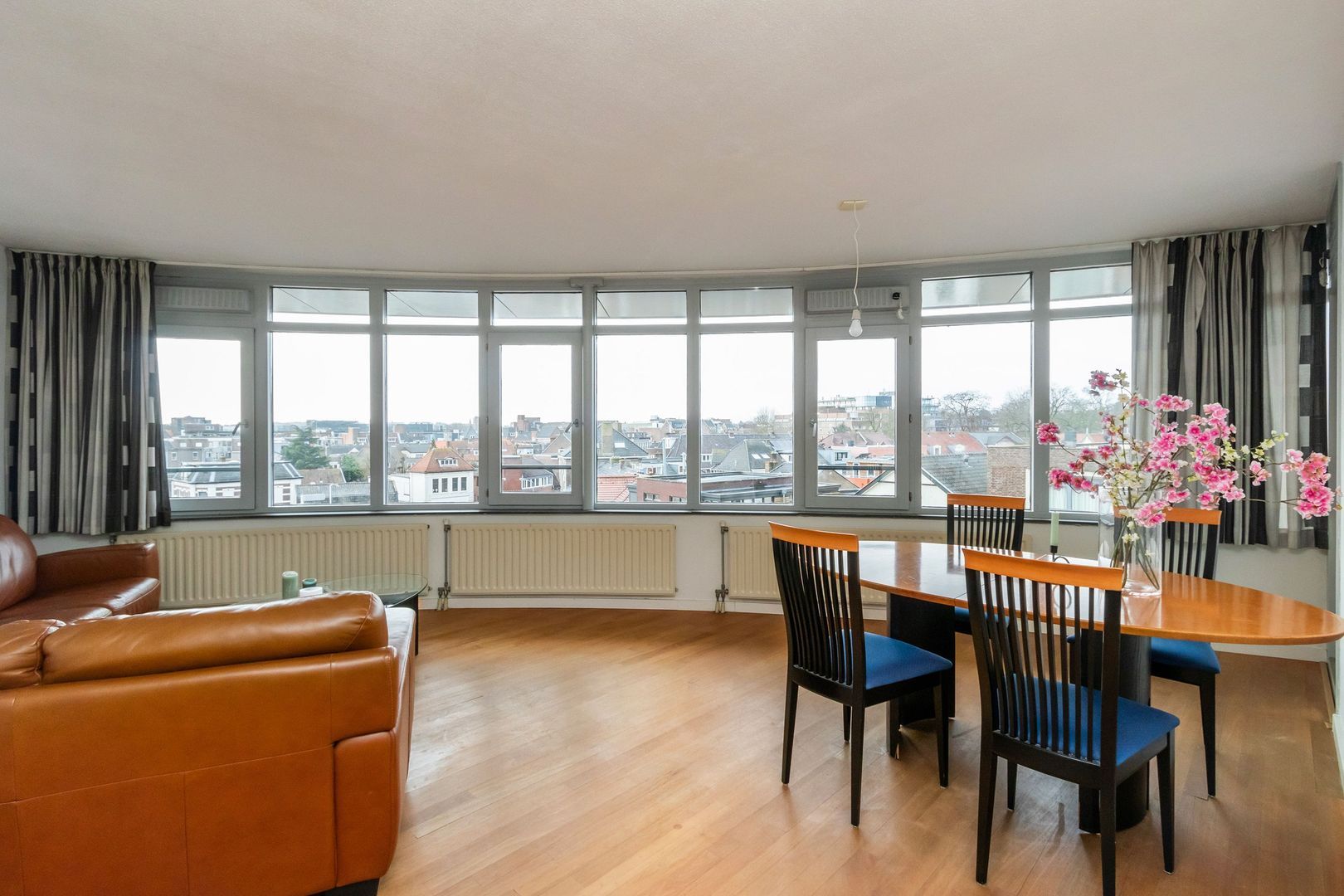 Langgewenst 129, Hilversum foto-2 blur