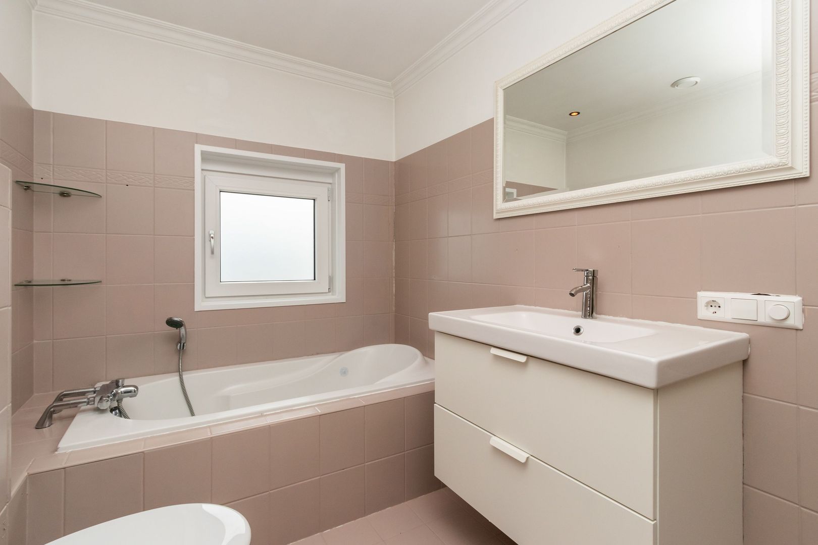 Jan Stadelaarstraat 4, Kortenhoef foto-8 blur