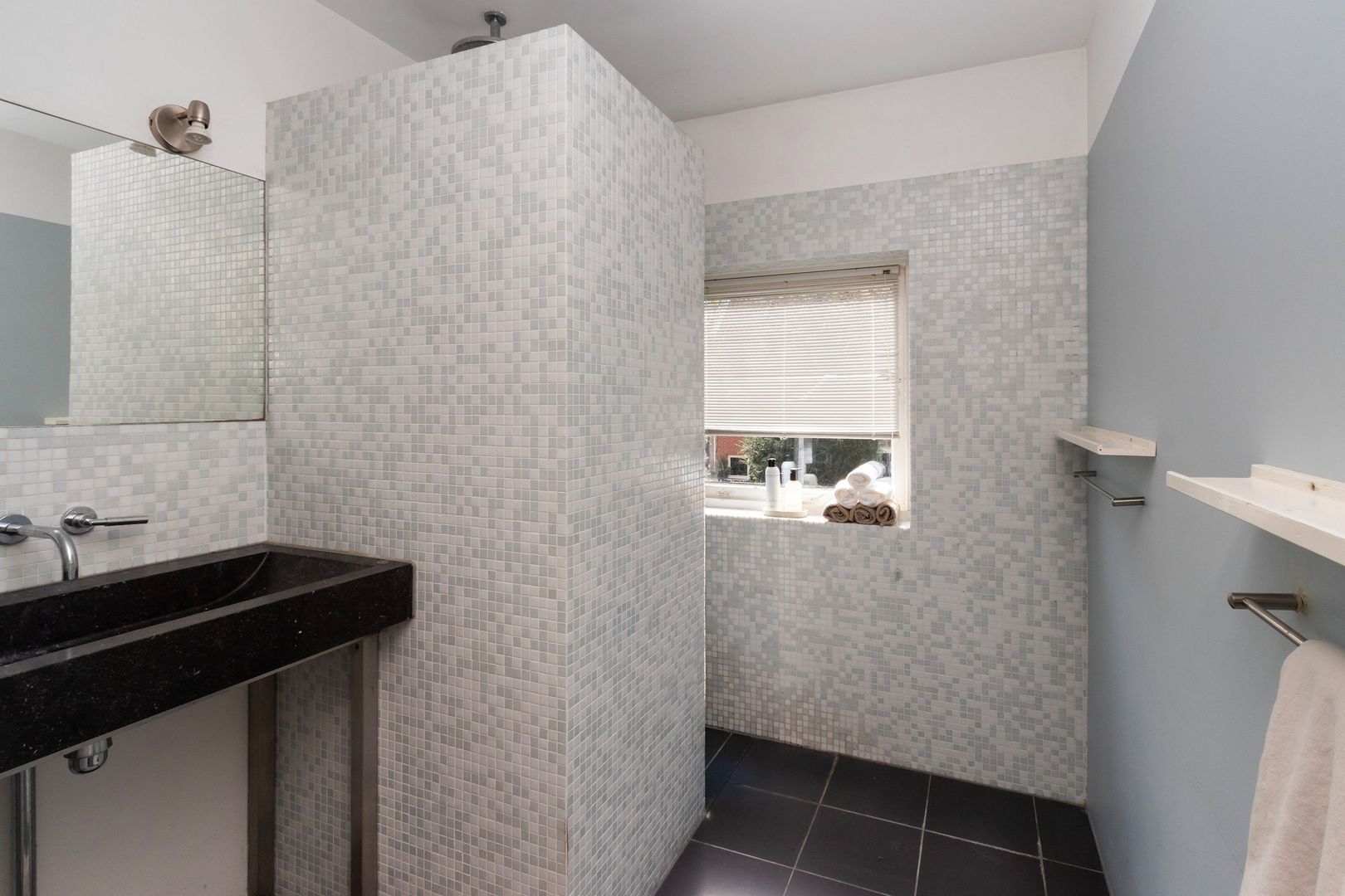 Celebeslaan 24, Hilversum foto-15 blur