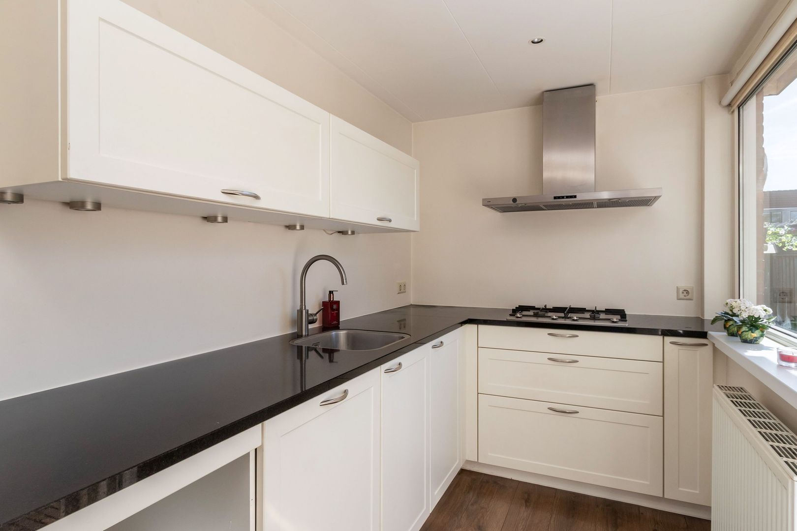 B. van Rooijenstraat 90, Naarden foto-8 blur