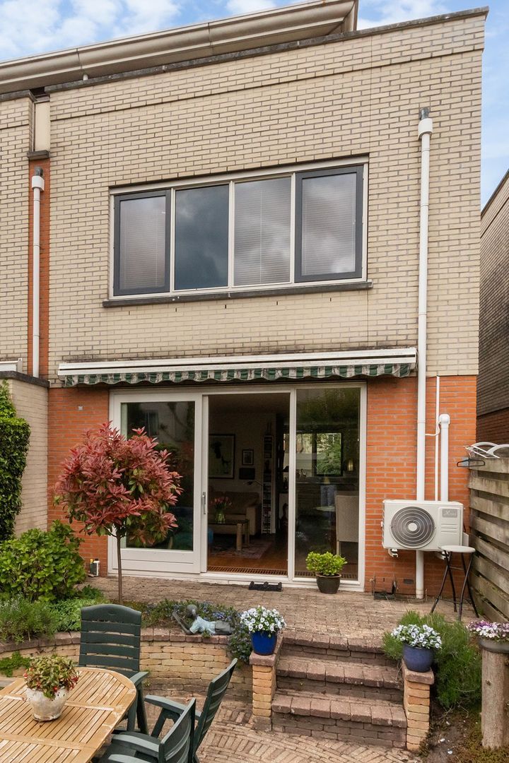 Plantage 28, Baarn foto-10 blur