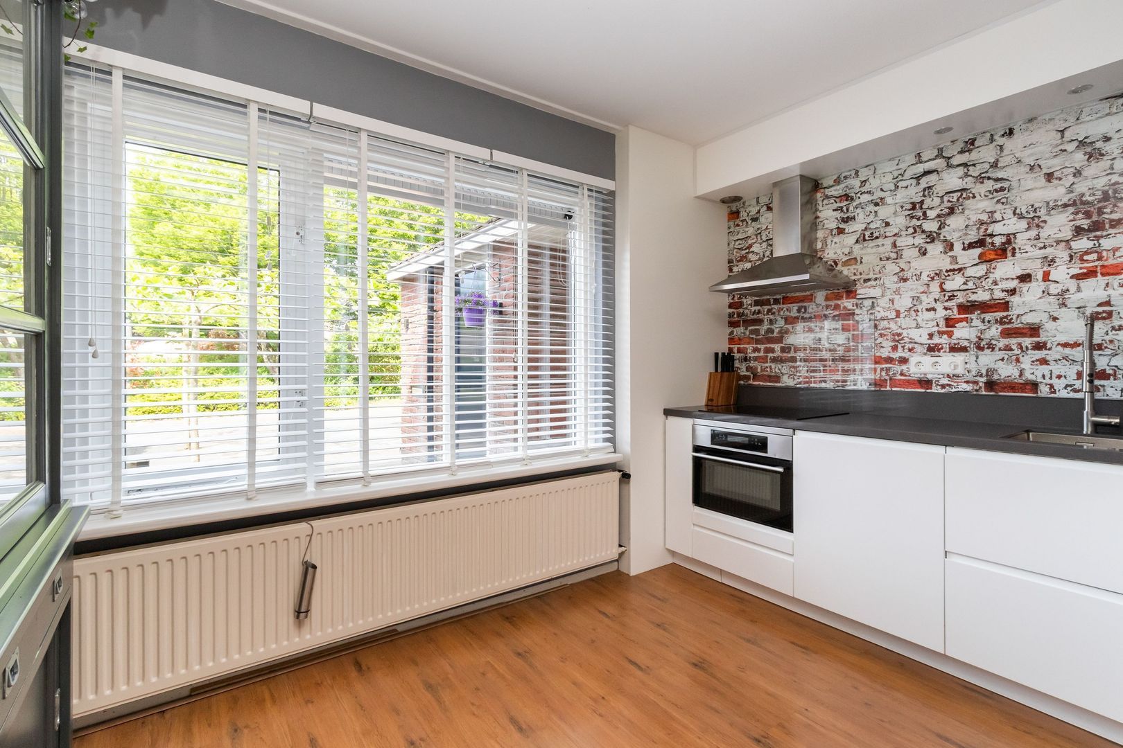Bunt 28, Huizen foto-9 blur