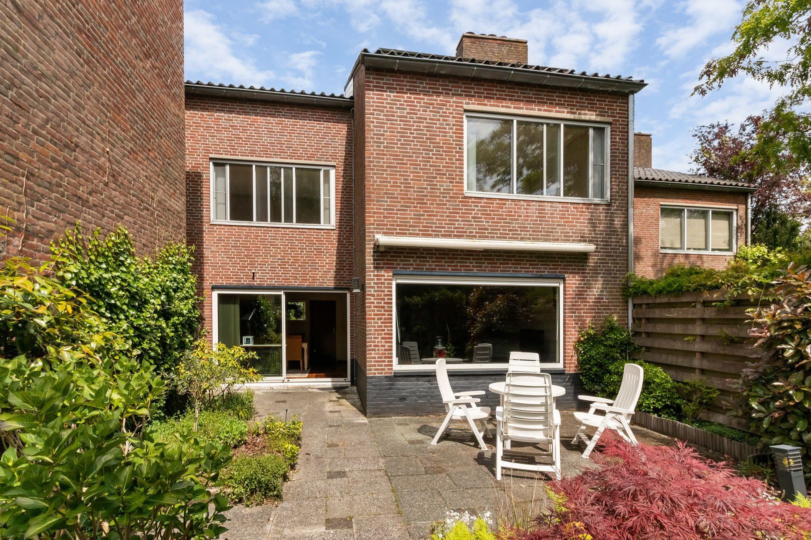 Goudwespmeent 74, Hilversum foto-22 blur