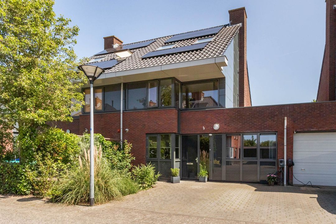Gravin Gertrude 6, Huizen