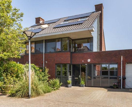 Gravin Gertrude 6, Huizen