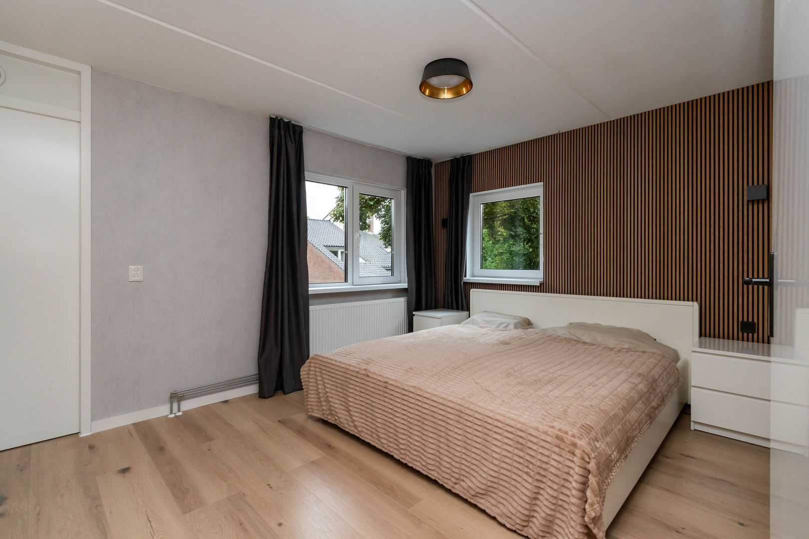 Goudwespmeent 55, Hilversum foto-10 blur