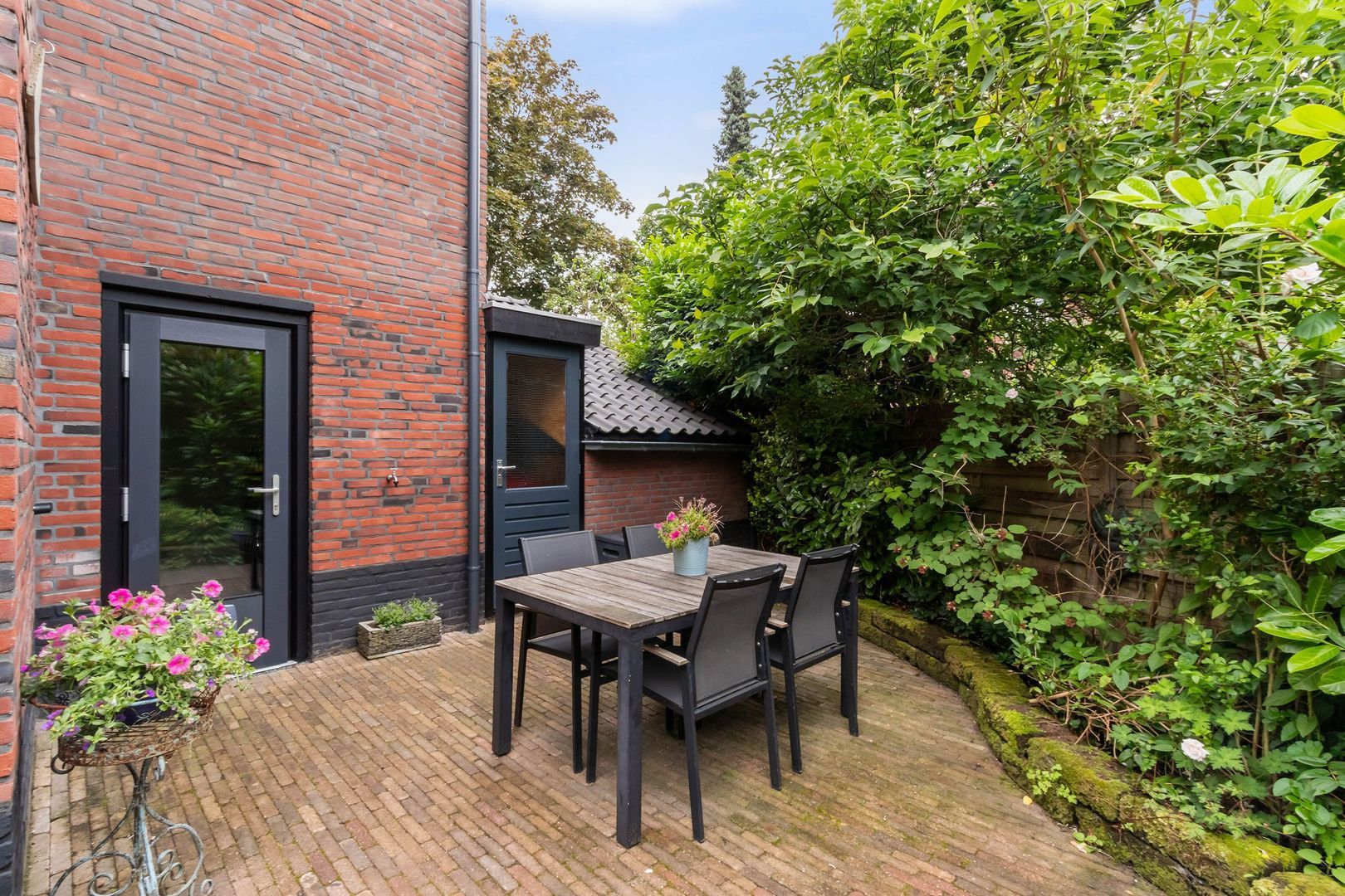 Goudwespmeent 55, Hilversum foto-24 blur