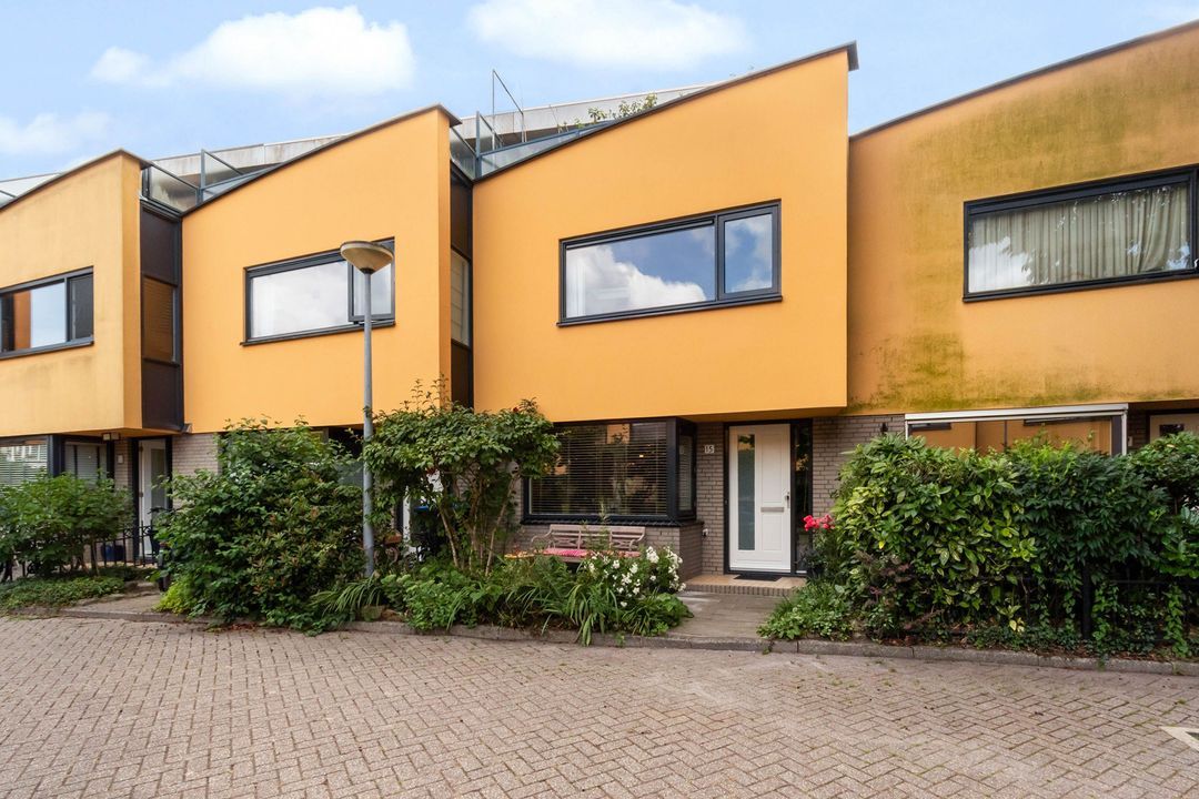 Gijsbertje Louffhof 15, Weesp